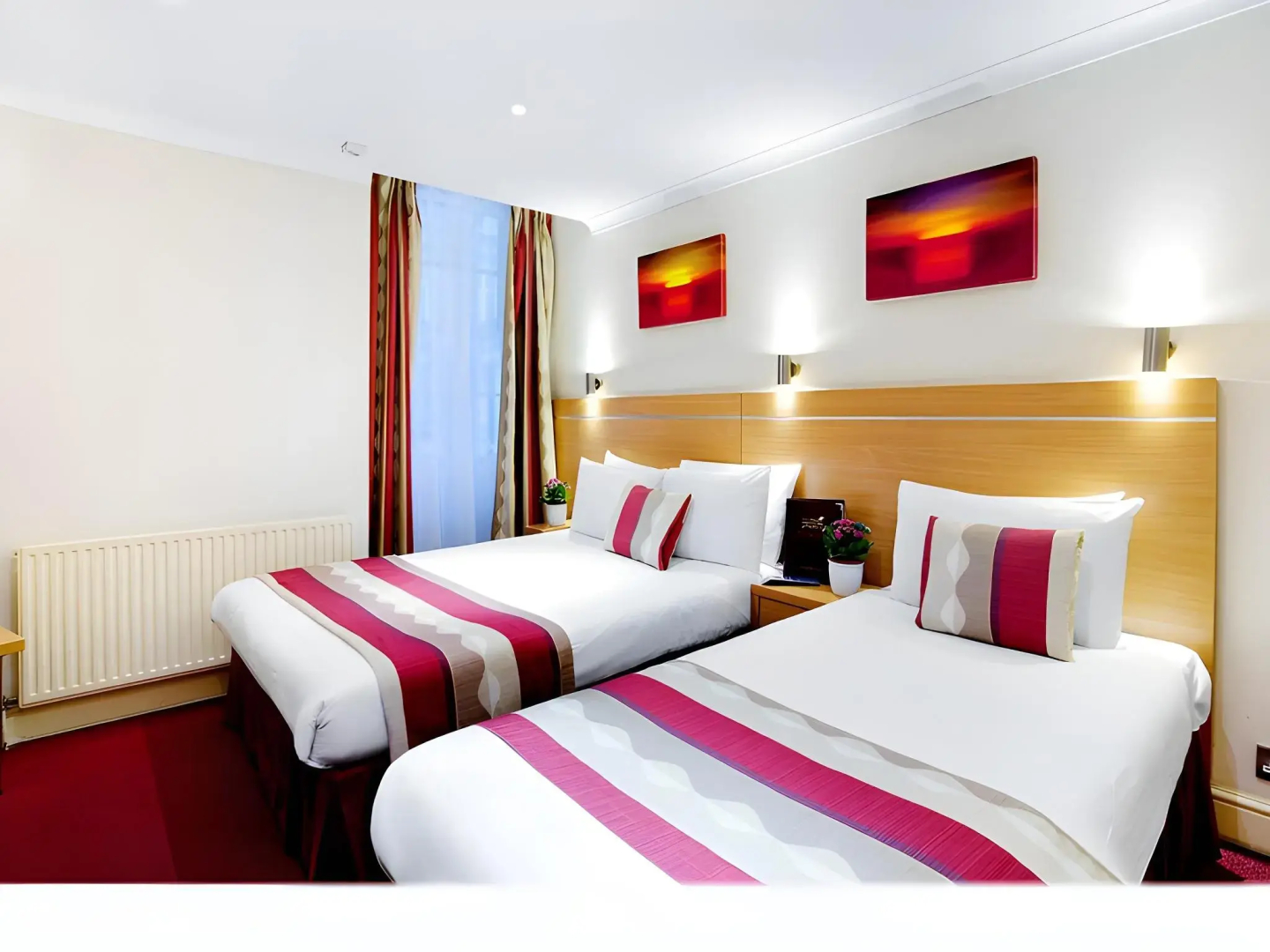 Queens Park Hotel