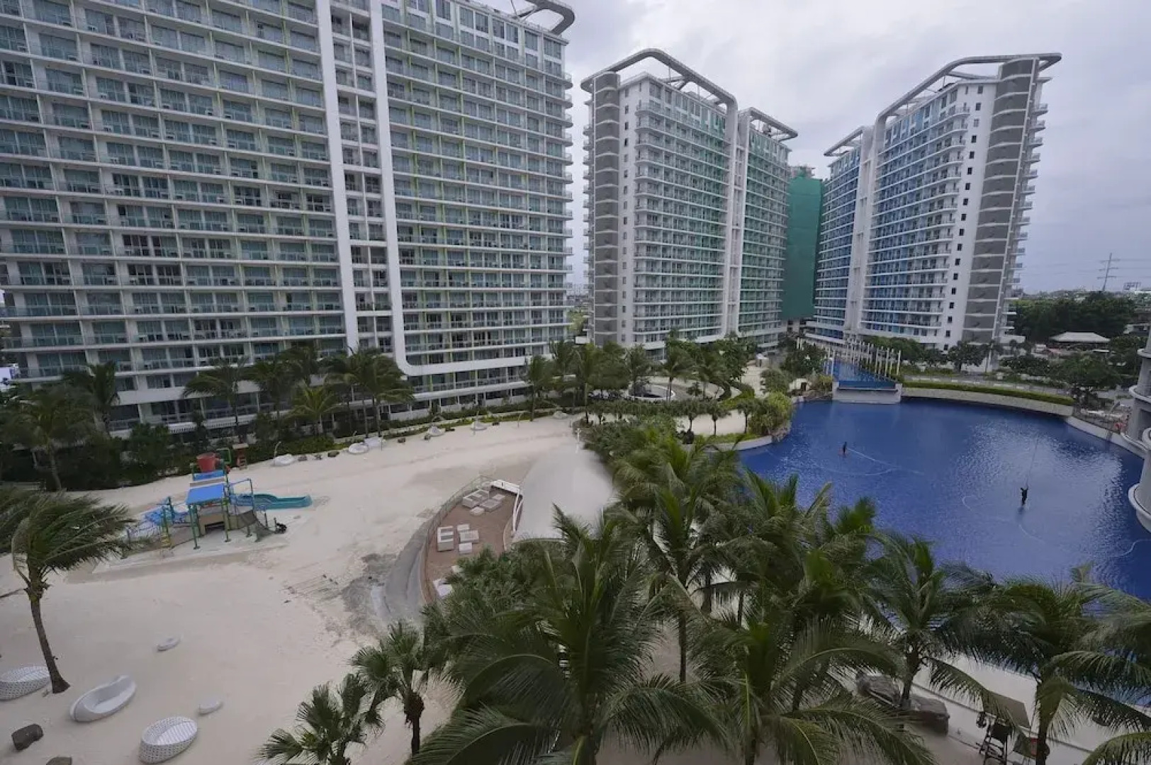 Positano Tower Azure Beach Resort