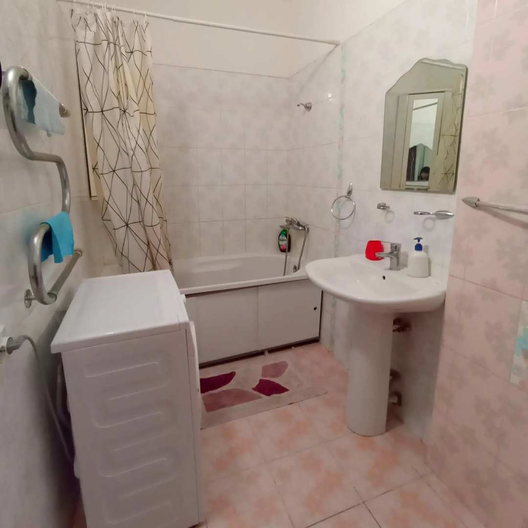 Аврора Люкс на улице Орджоникидзе