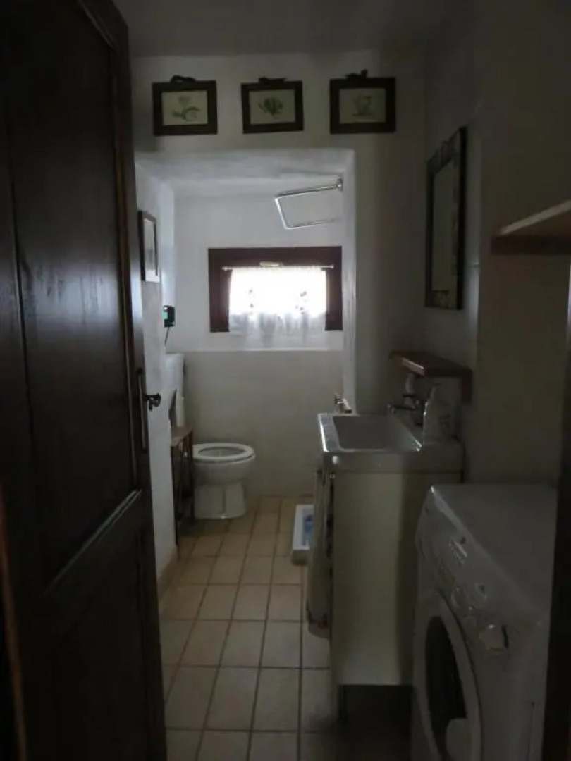 tipica baita con vista sul monte magnola