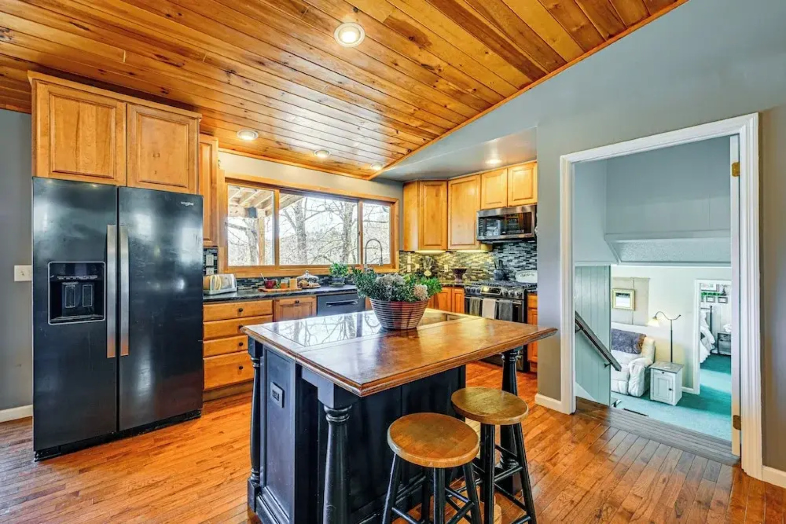 Lakefront Cabin Retreat w/ Dock in Robbinsville!