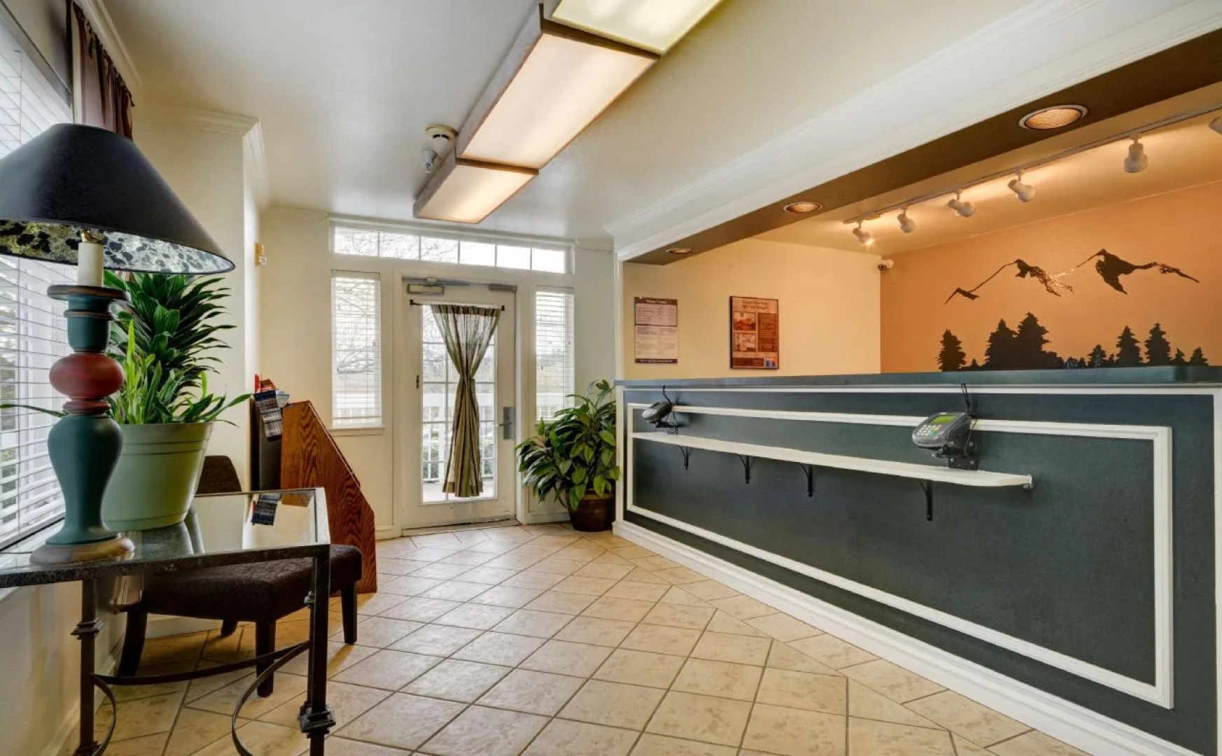 Studio 6 Mountlake Terrace, WA - Seattle