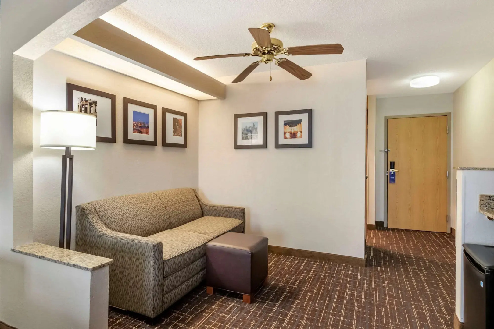 Comfort Inn & Suites Lees Summit - Kansas City