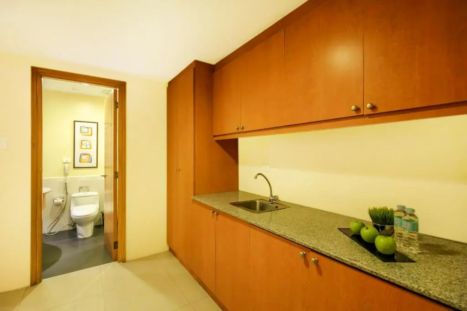 Greenhills Elan Hotel