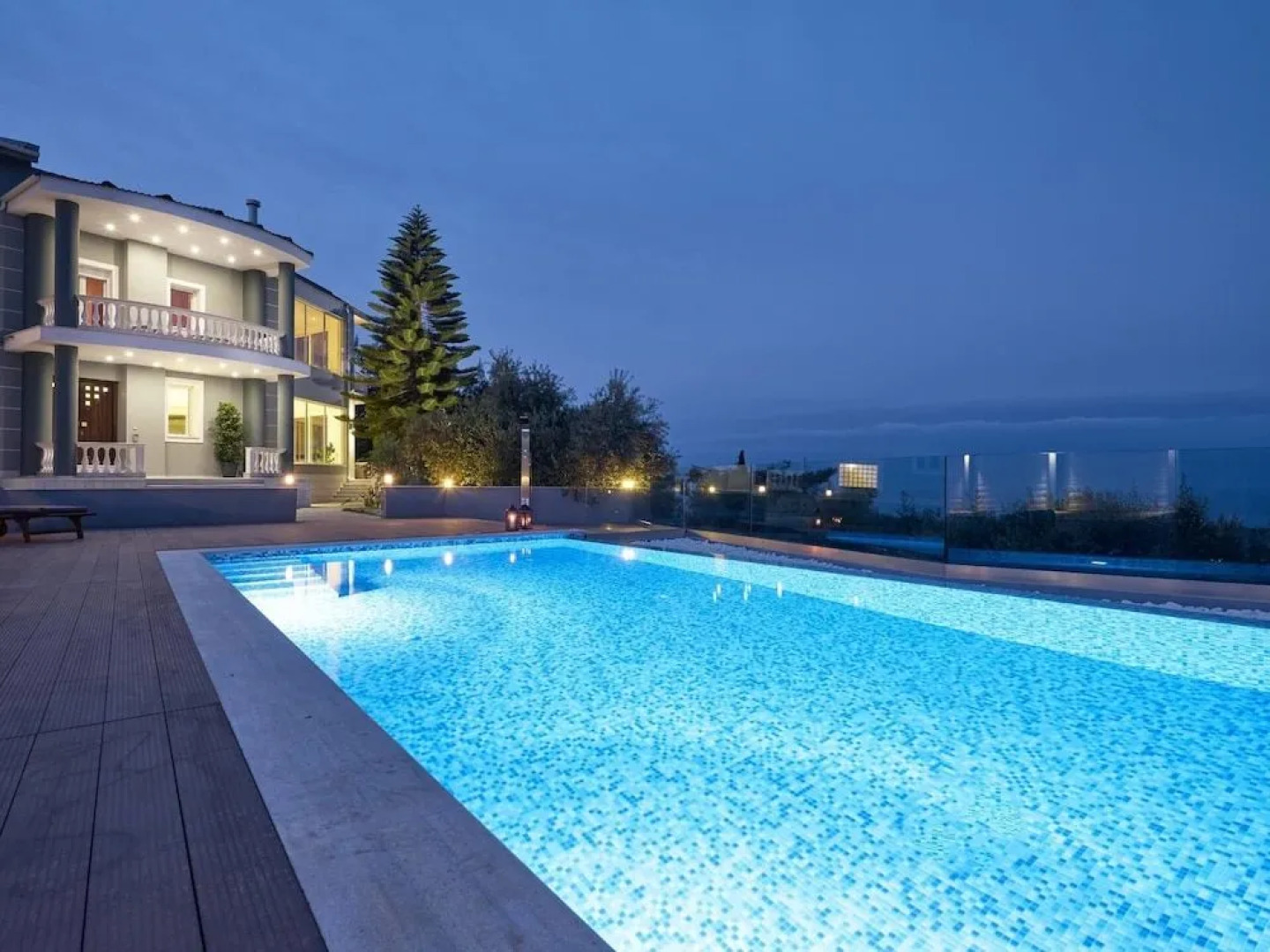 Mont Bleu Luxury Villa