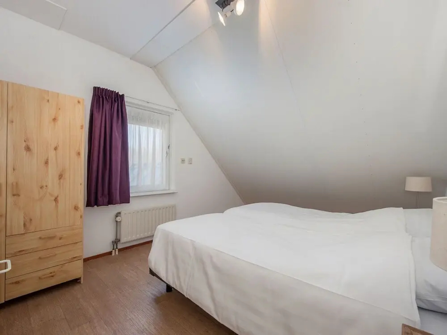 Detached Villa With Microwave, 1 km. From the sea and Beach