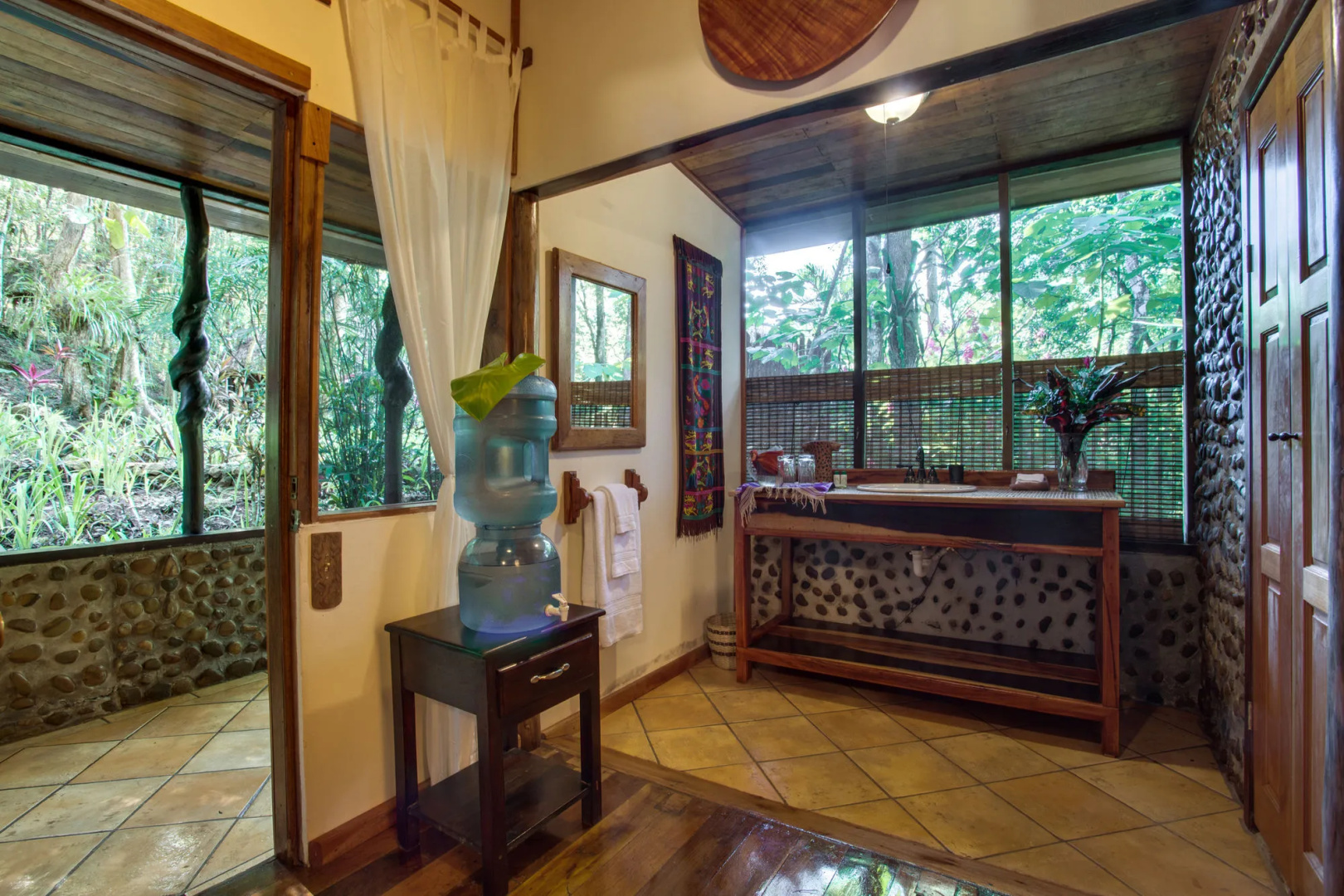 Table Rock Jungle Lodge