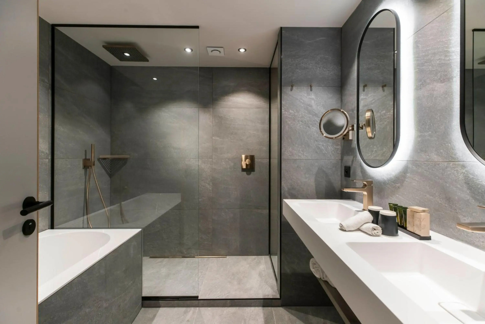 Van der Valk Waterloo