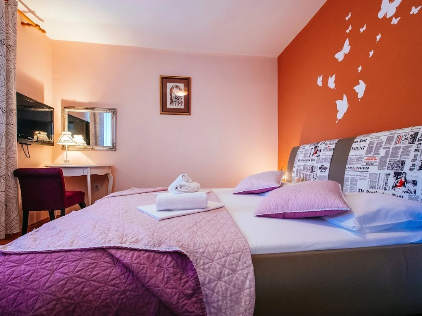 Beautiful Holiday Home With Private Pool, Nice Garden With Relax Area, Taverne