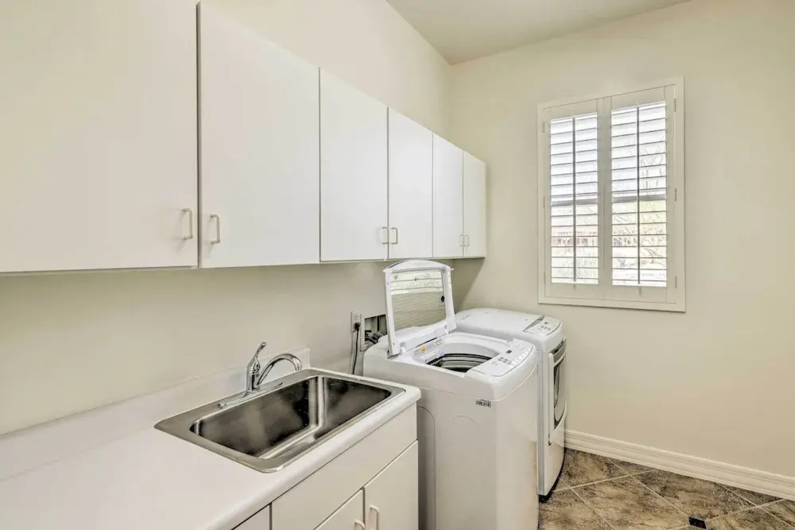 Stunning Cave Creek Home w/ Infinity Pool!