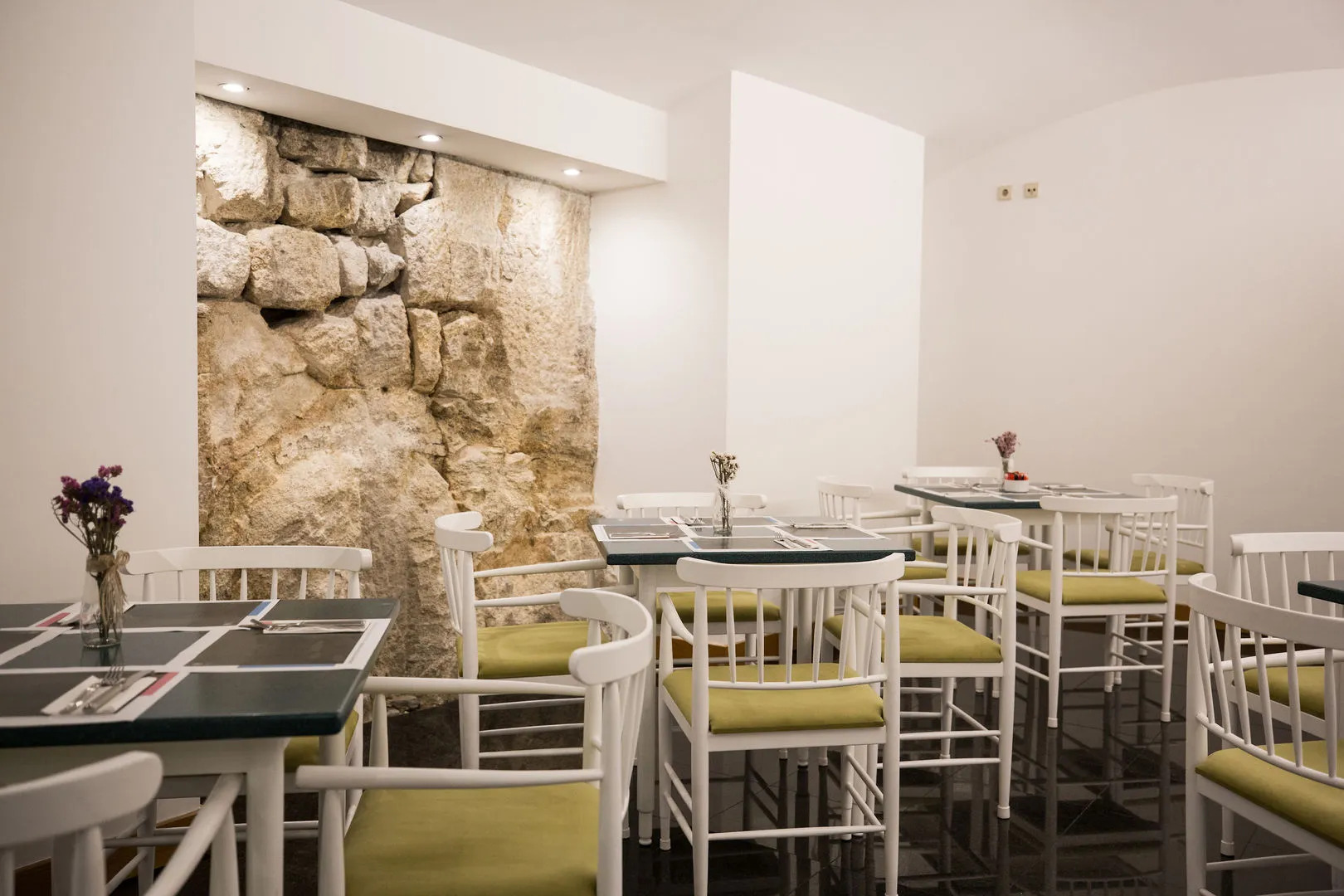 Legendary Porto Hotel