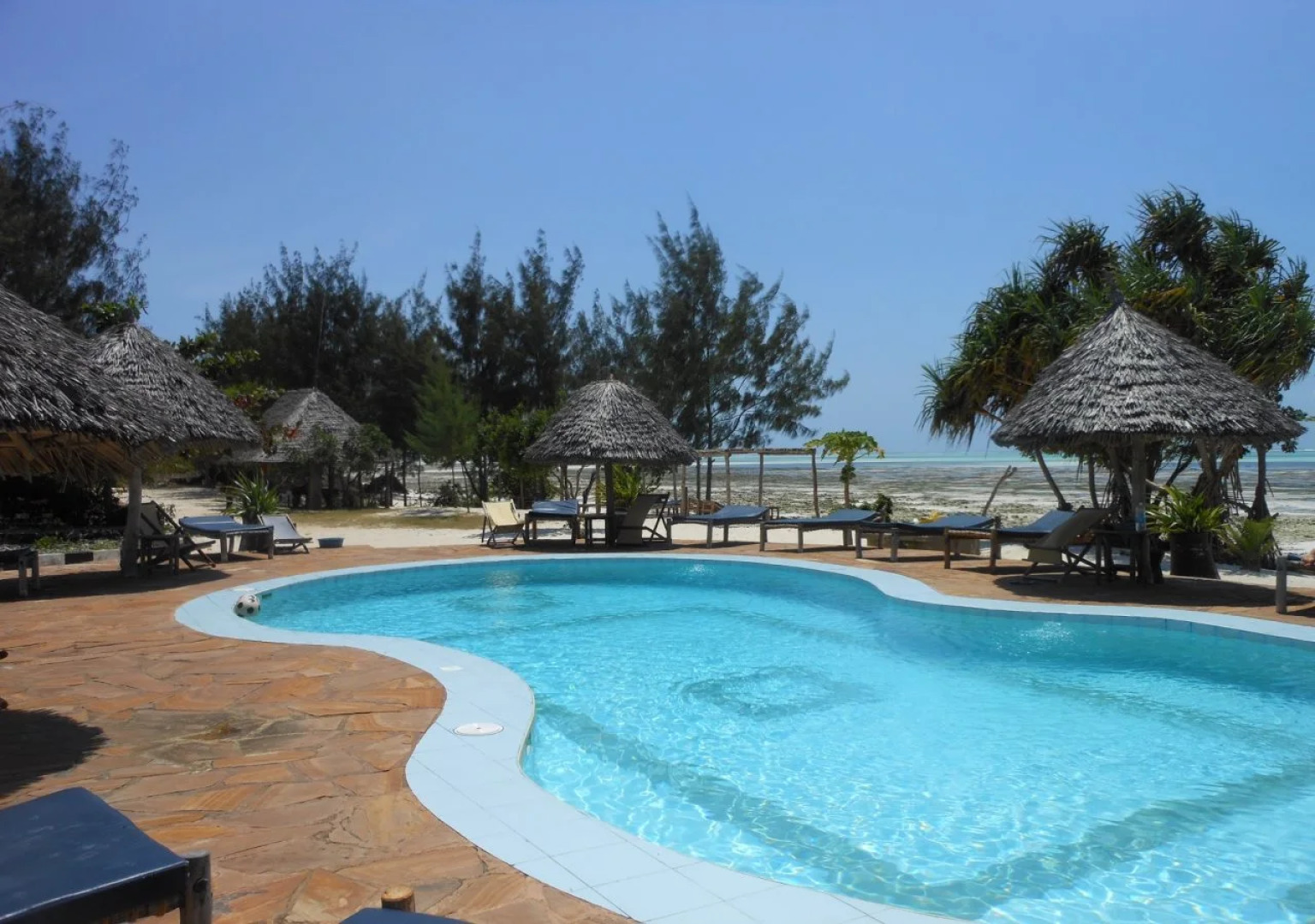 Mbuyuni Beach Village - Bungalows