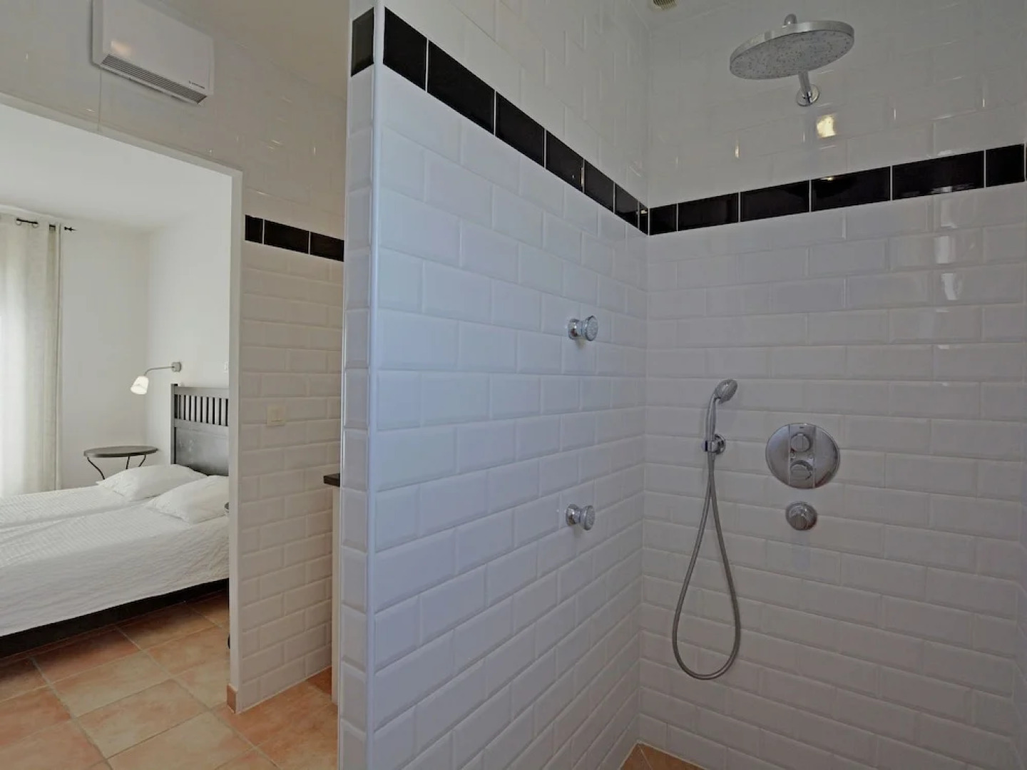 Luxurious Villa in Escales with Pool