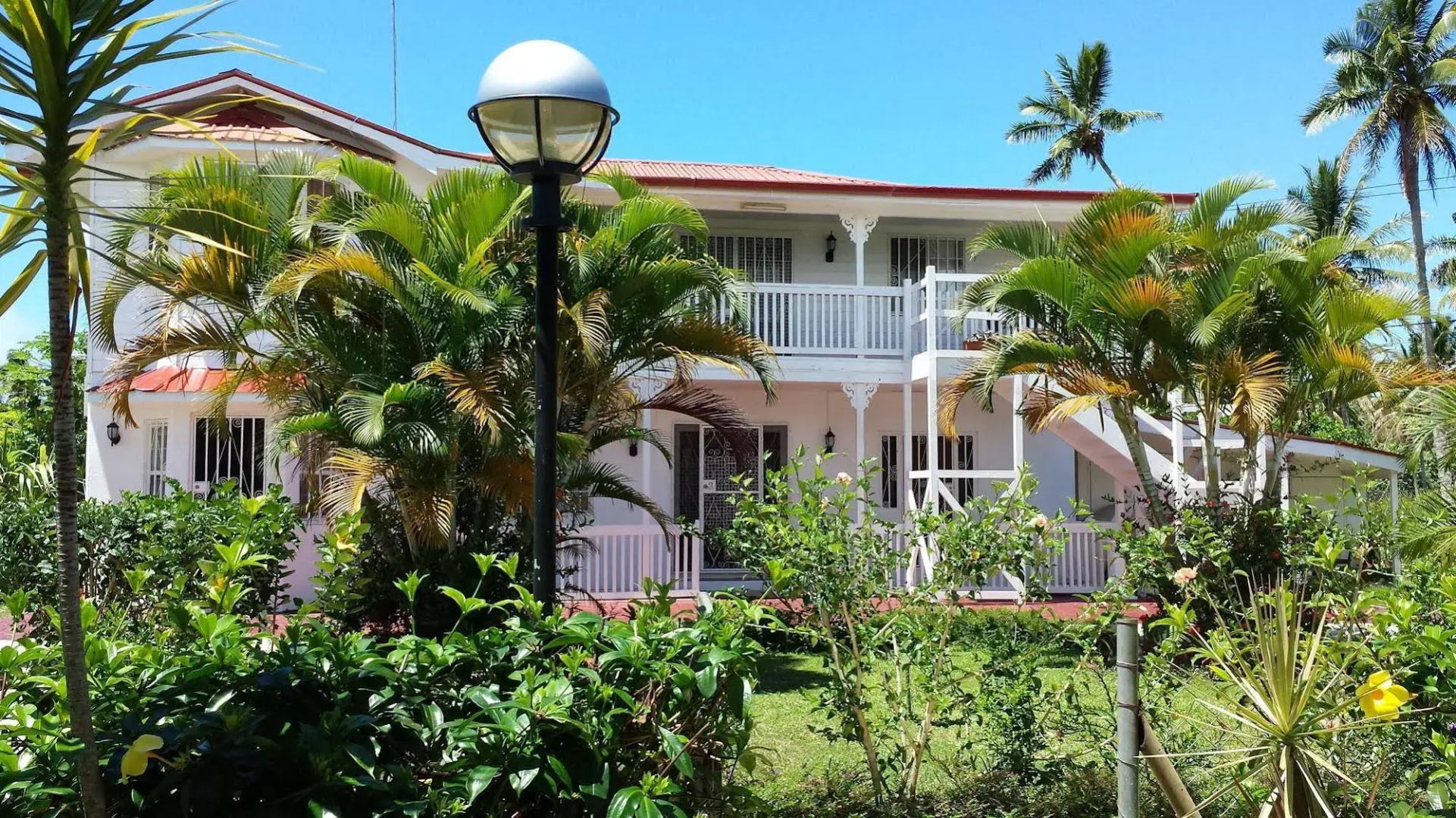 The Tropical Villa