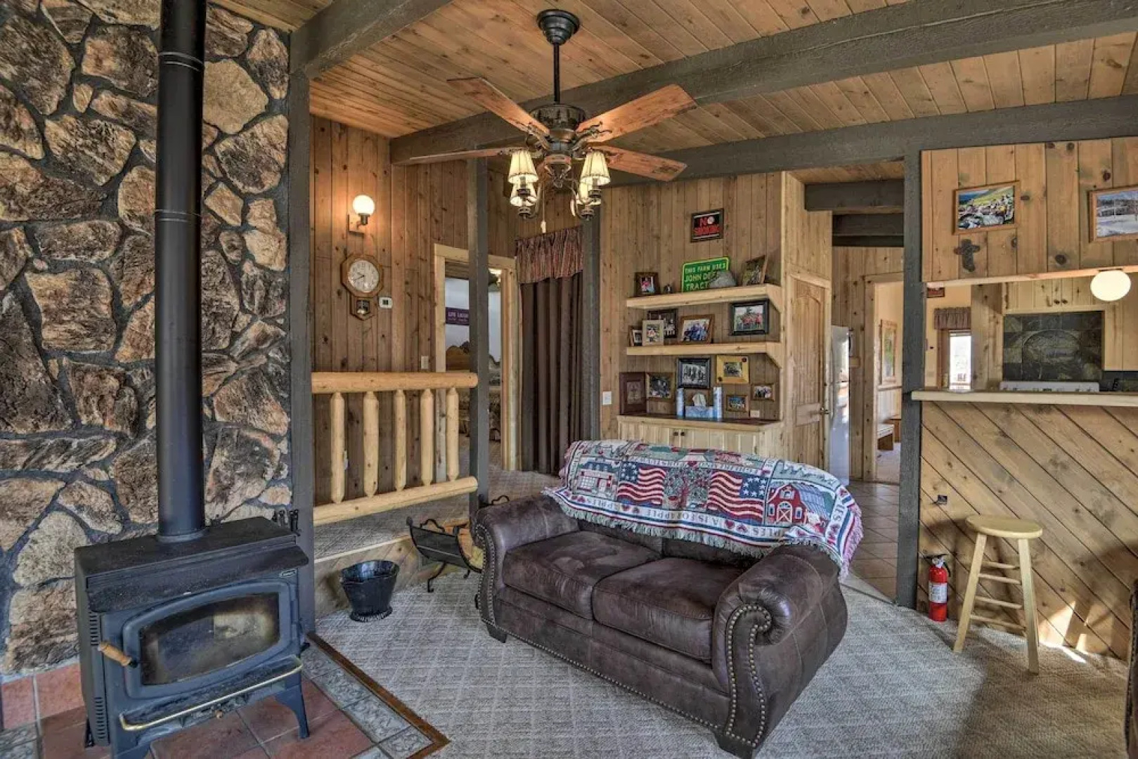 Cabin by Rio Grande - 19 Mi to Wolf Creek!