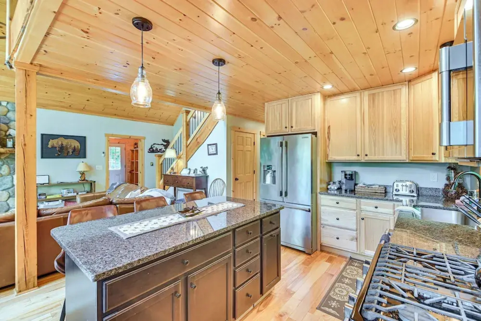 7 Mi to White Mountain NF - Woodsy Bethel Cabin!