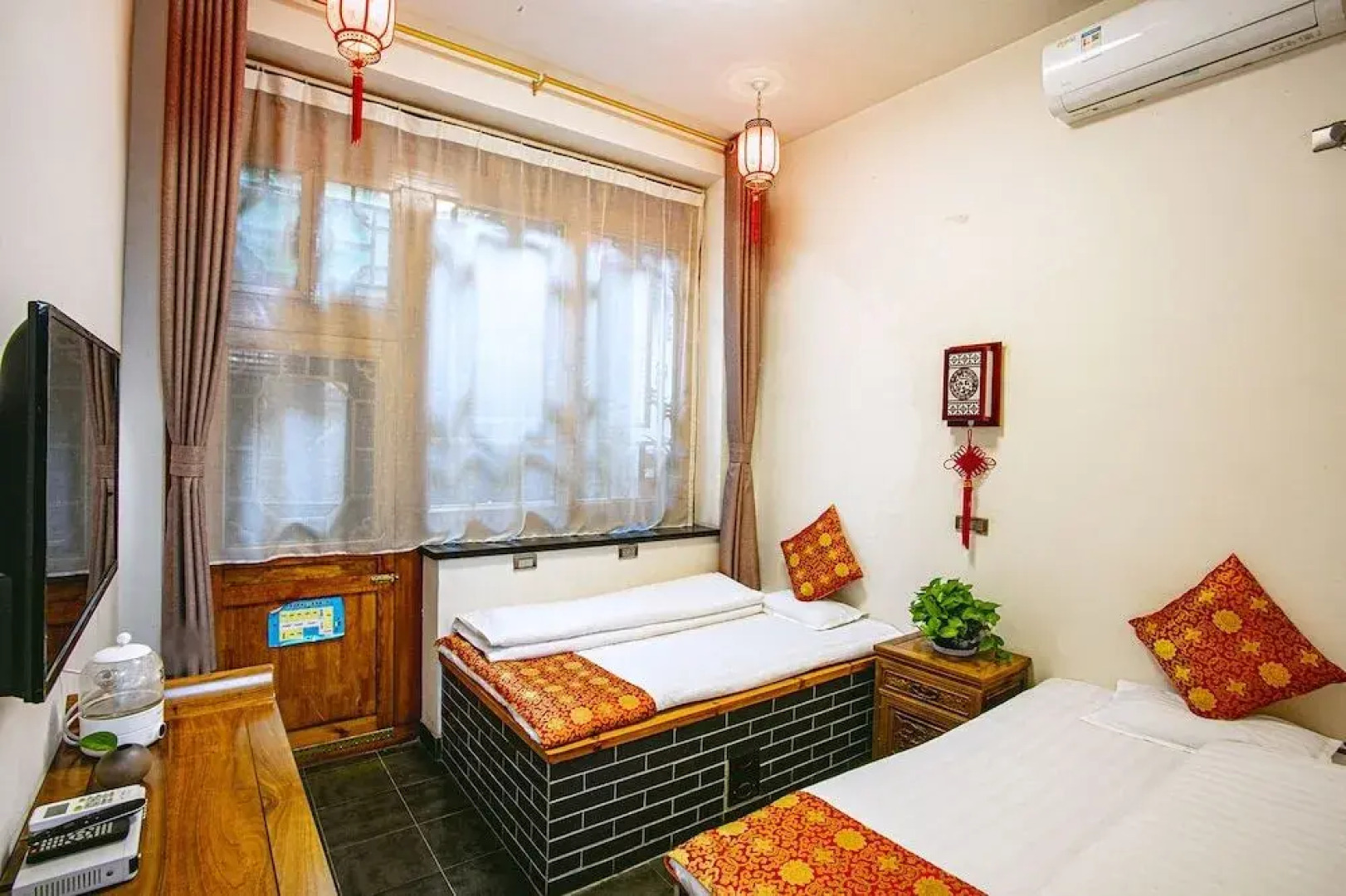 Pingyao Ju Yuan Ge Inn