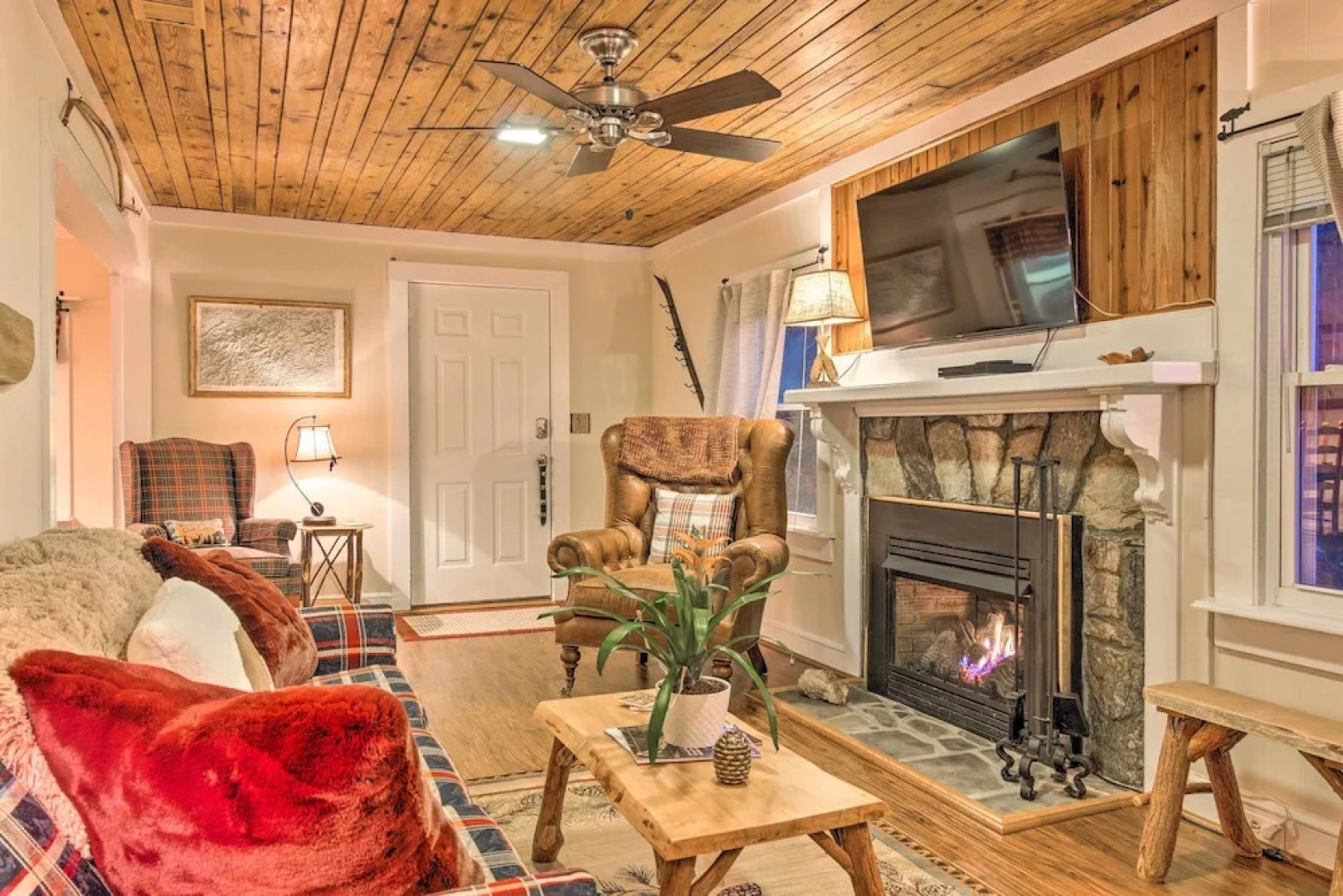 Mtn Views + Fire Pit: Serene Chimney Rock Abode