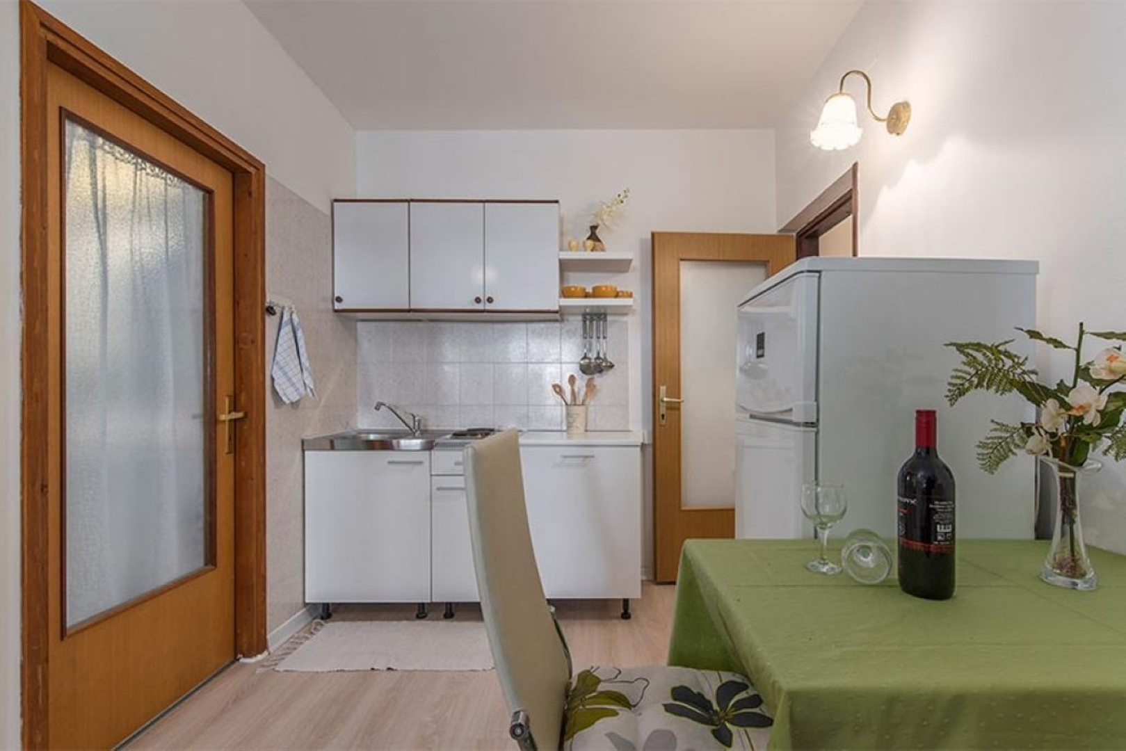 Apartment Neva - great location: A3 prvi kat do ulice  Novigrad, Istria