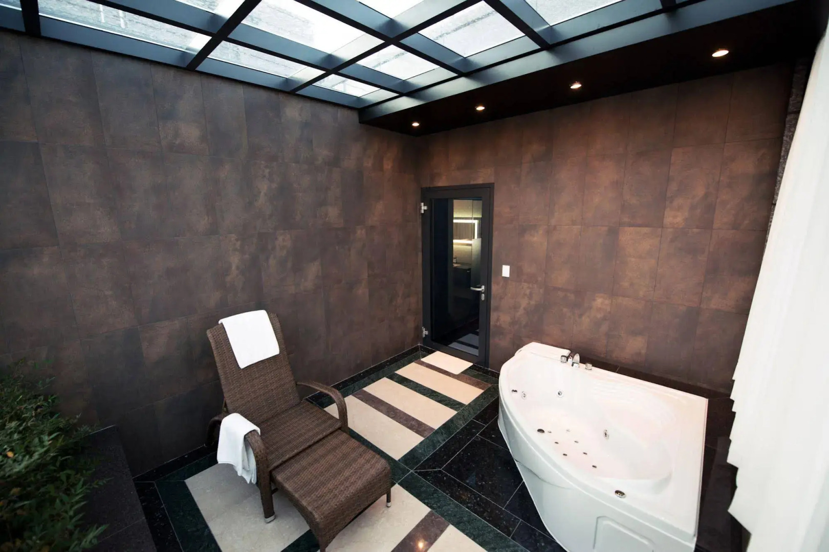 Travelodge Myeongdong City Hall