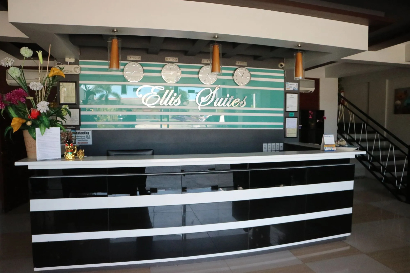 The horizon suites and arcade