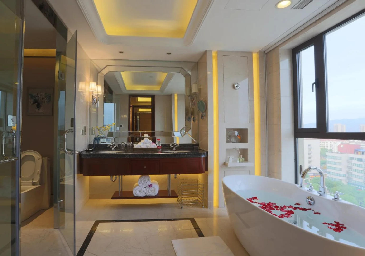 S & N International Hotel Linhai