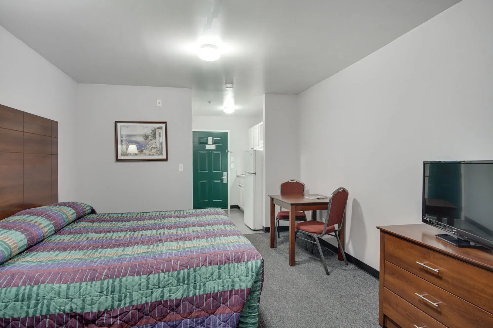 Suburban Studios Denver Central-Arvada