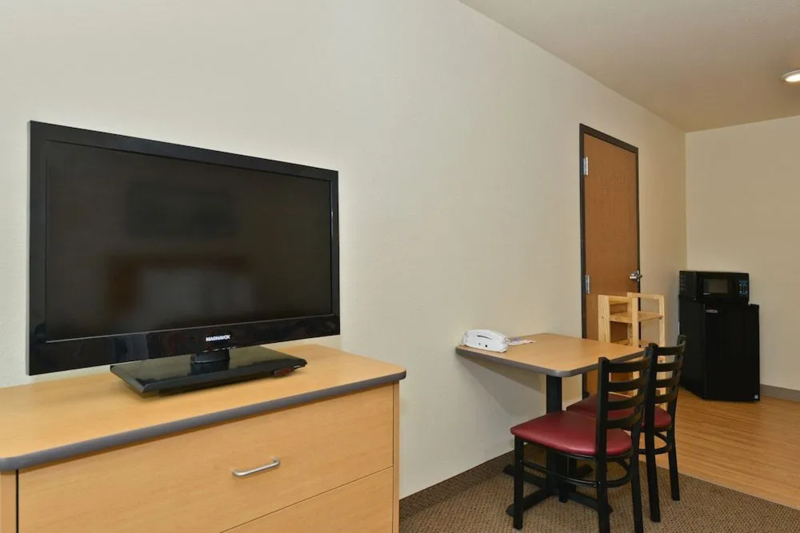 Amelia Extended Stay & Hotel