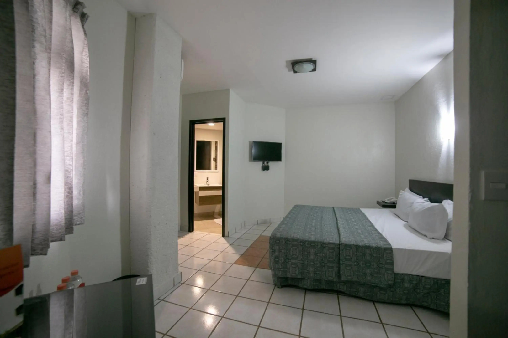 Hotel Rs Suites