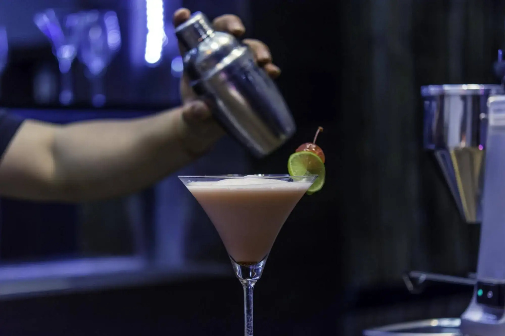 Diamond Palace Resort & Sky Bar