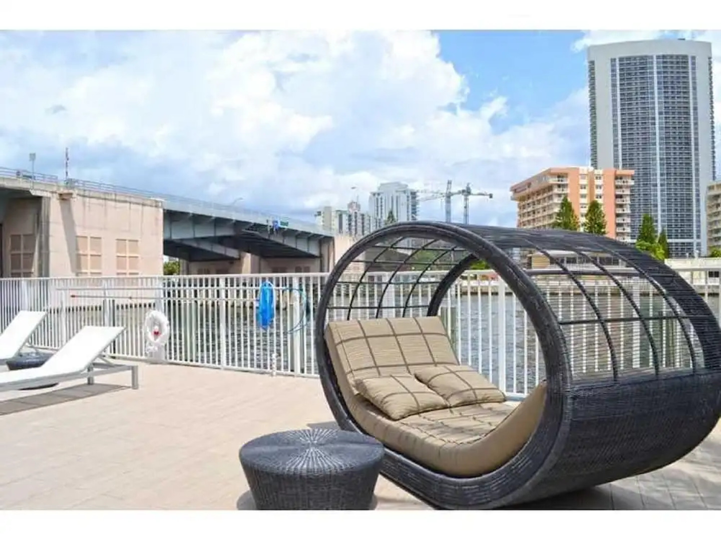 Bwalk Resort Rentals