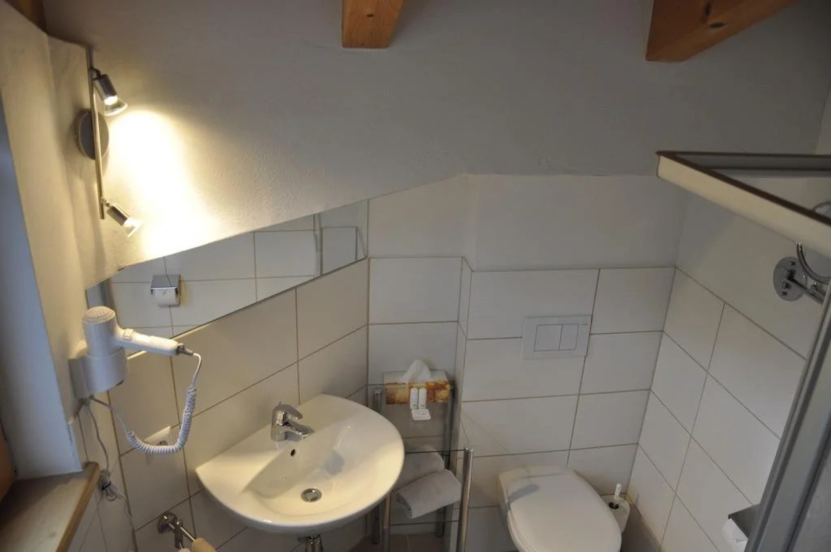 Active Apart Central