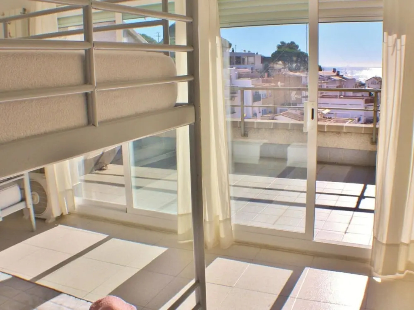 Lovely Holiday Home in Sant Pol de Mar near Sea & Beach