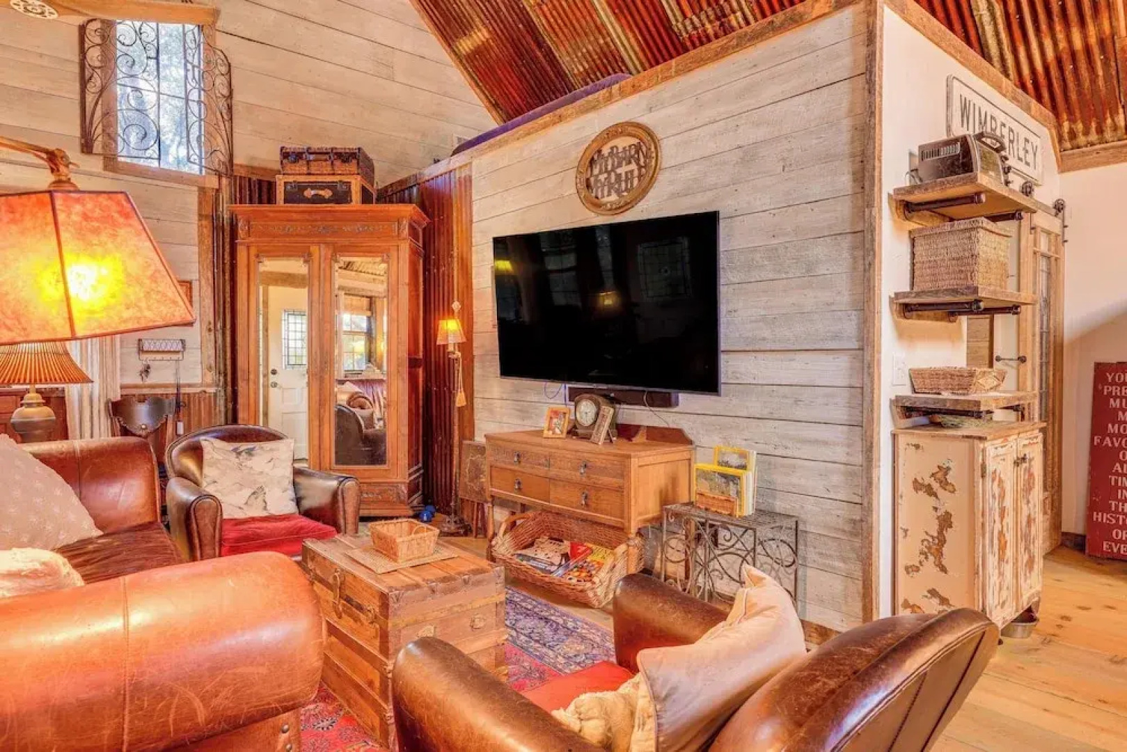 Pet-friendly Wimberley Cabin w/ Fire Pit & Hot Tub