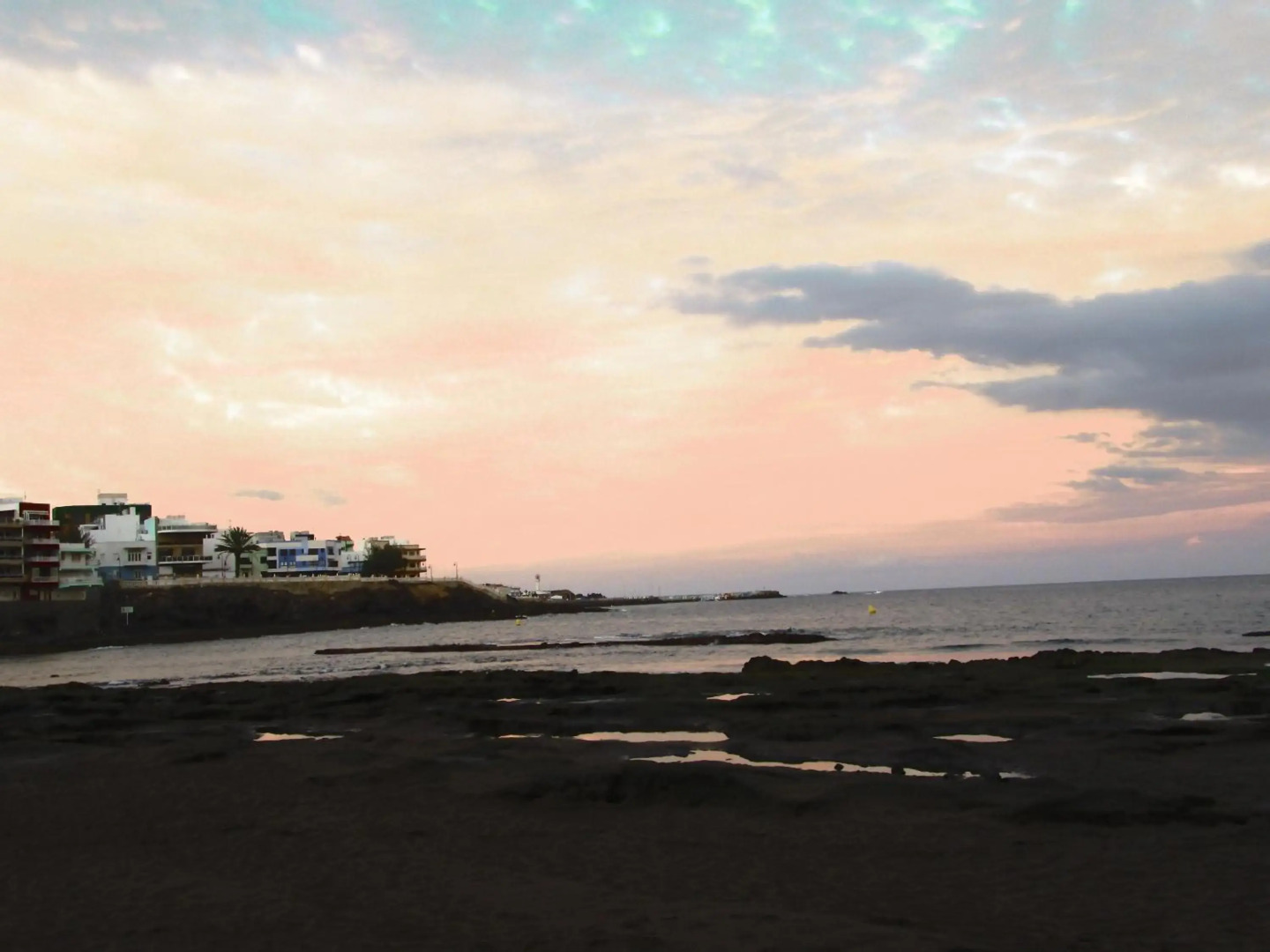 Estudio con encanto en la playa (aptos.salinetas)