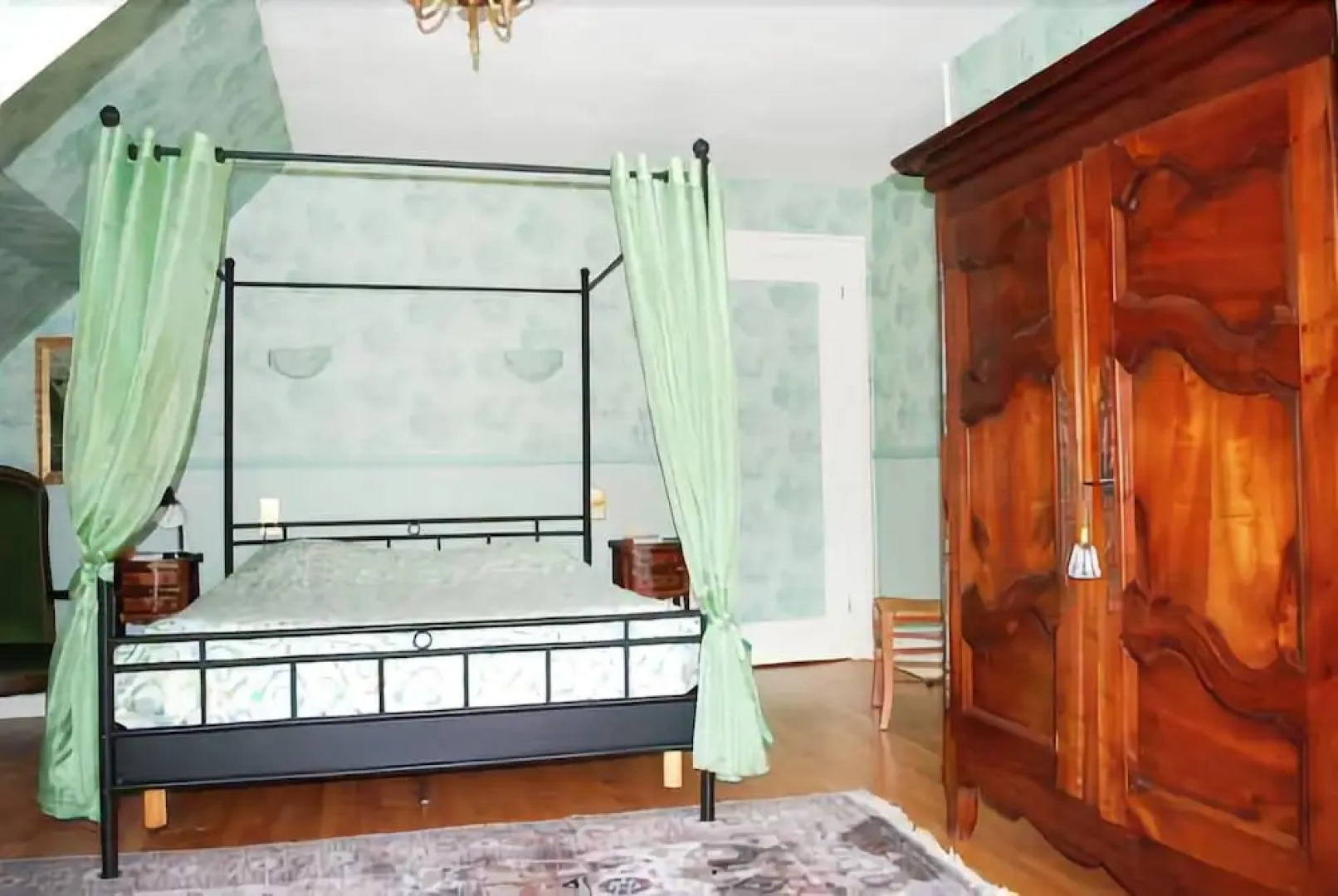 Château Des Tanneurs