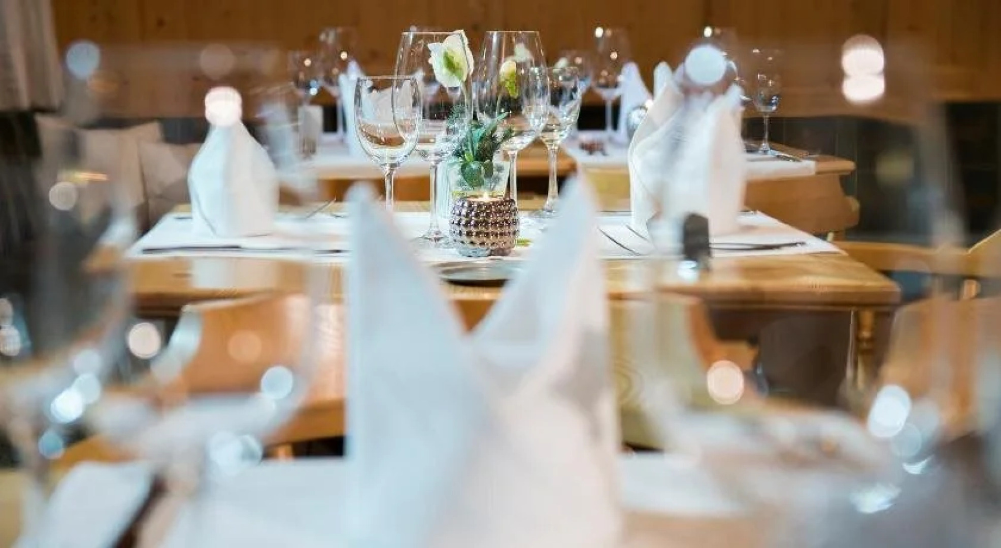 Bellaval Hotel & Restaurant