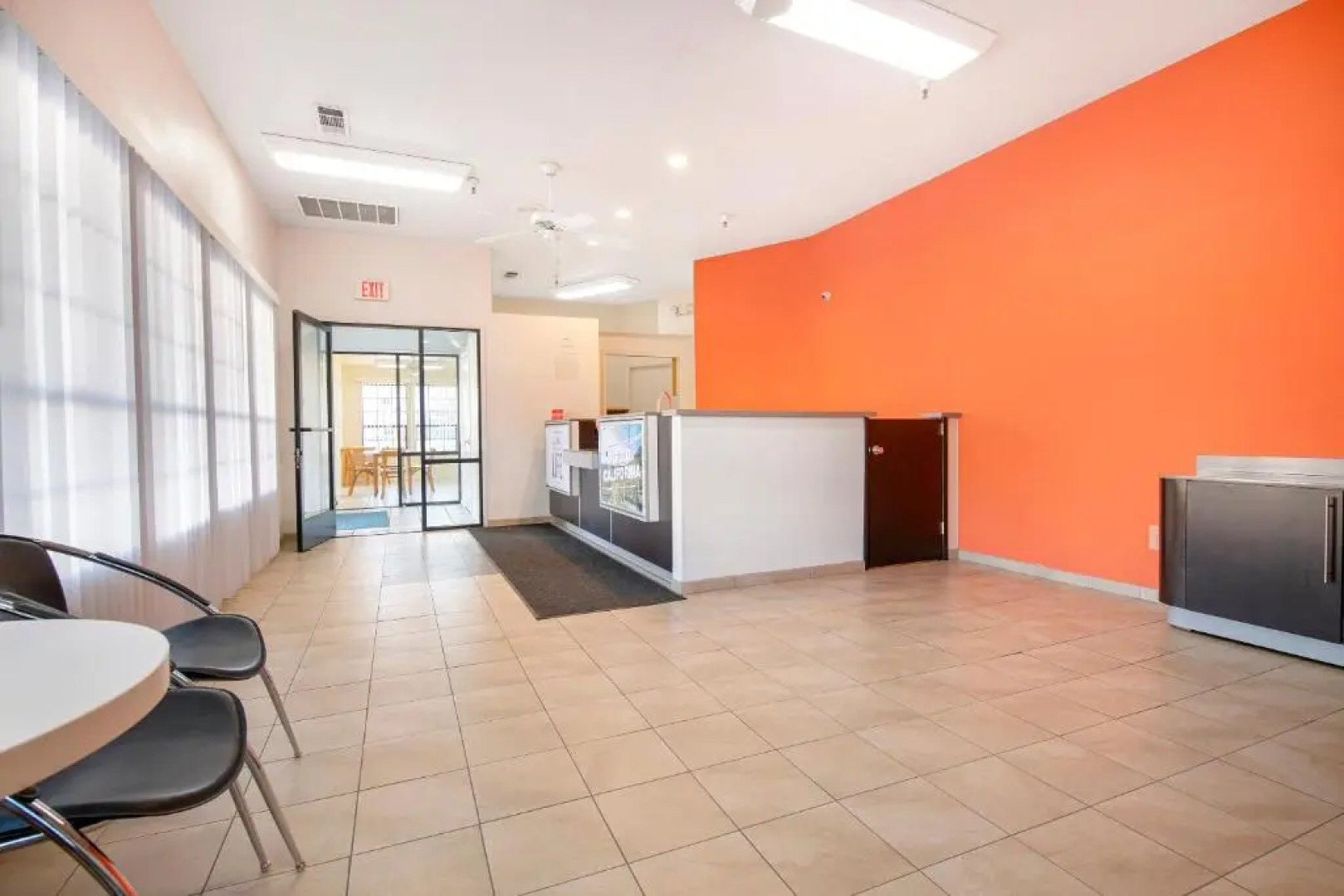 Super 8 by Wyndham Dunnigan