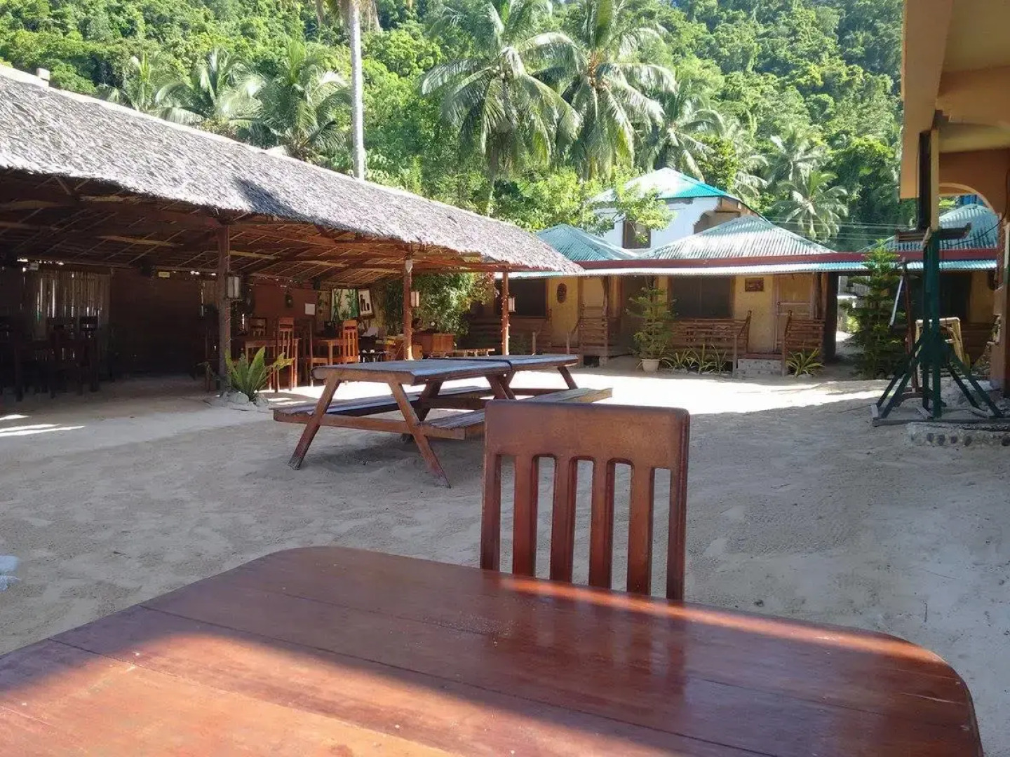 Tres Verdes Resort & Resto-Bar