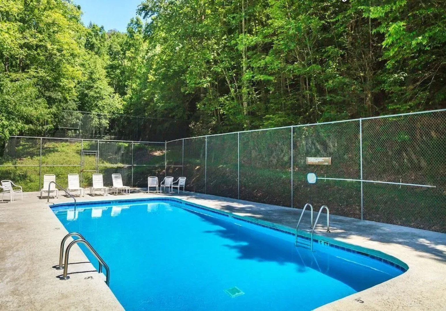 Alpine Windsong 2 Bedroom Home with Gas Fireplace