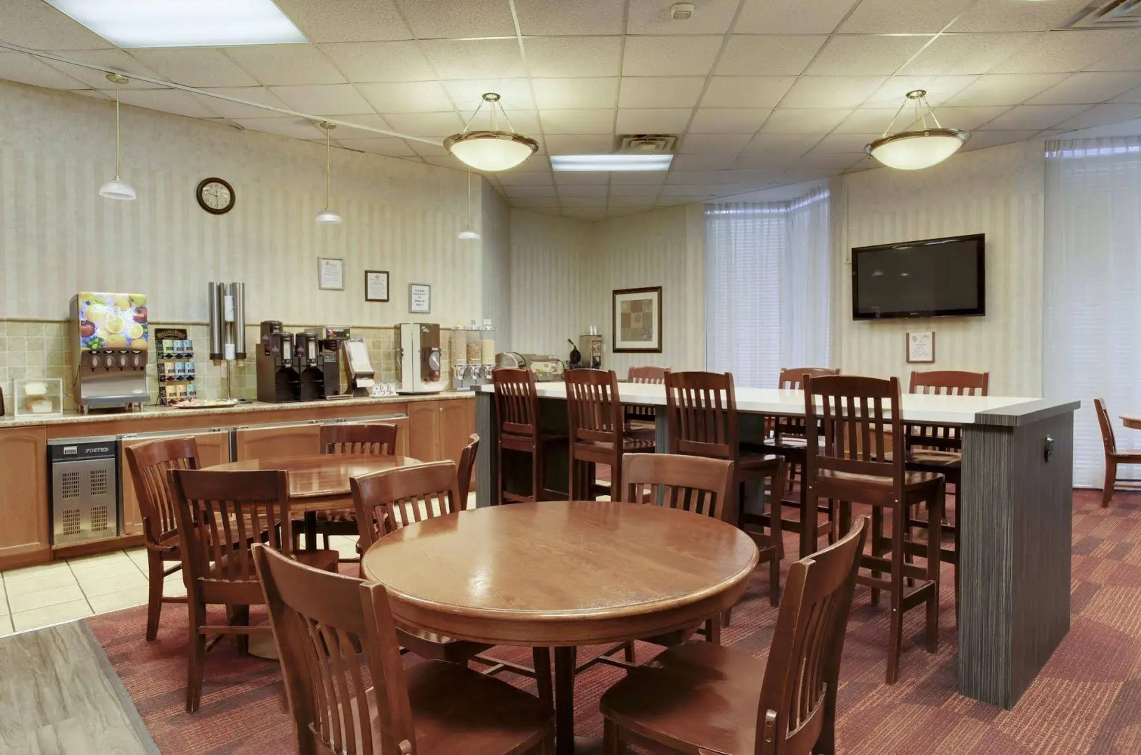 Travelodge by Wyndham Lloydminster