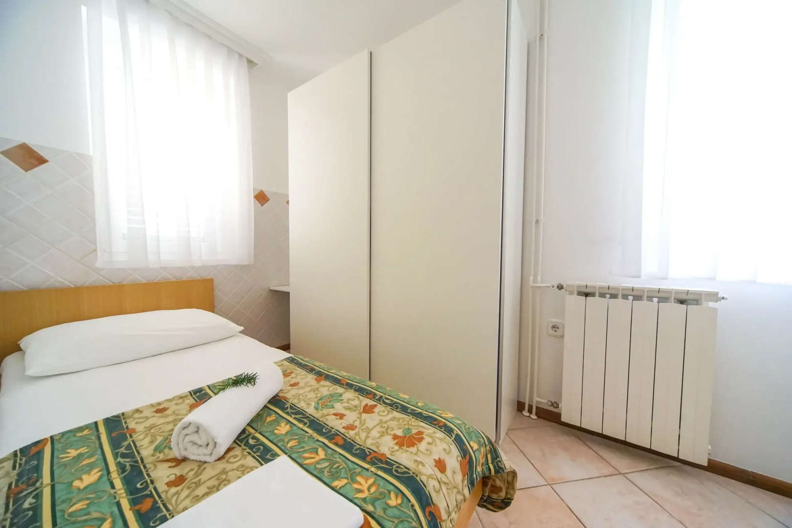 Apartments and Rooms Degra