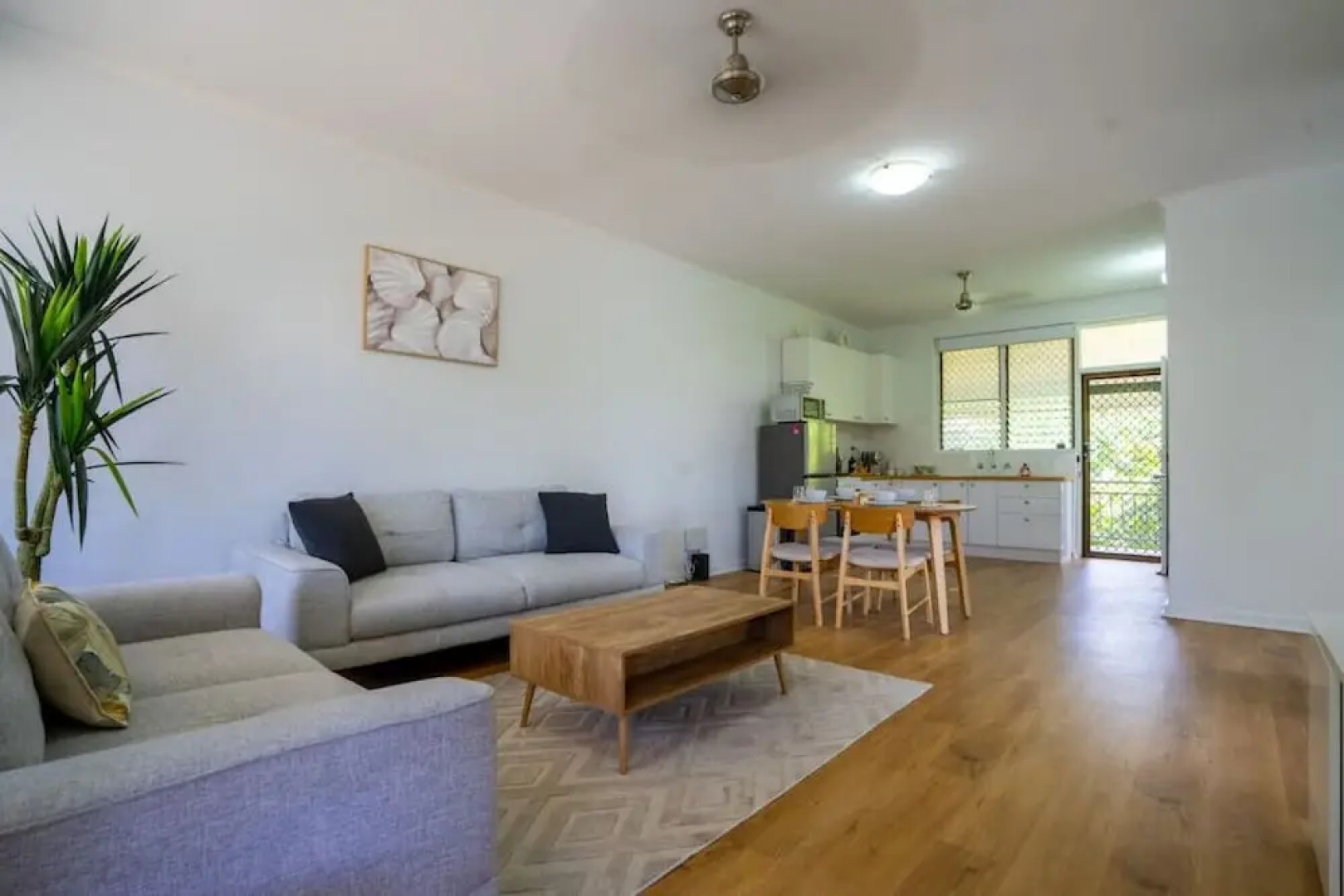 NIGHTCLIFF RETREAT -  Stylish 2BR Apt