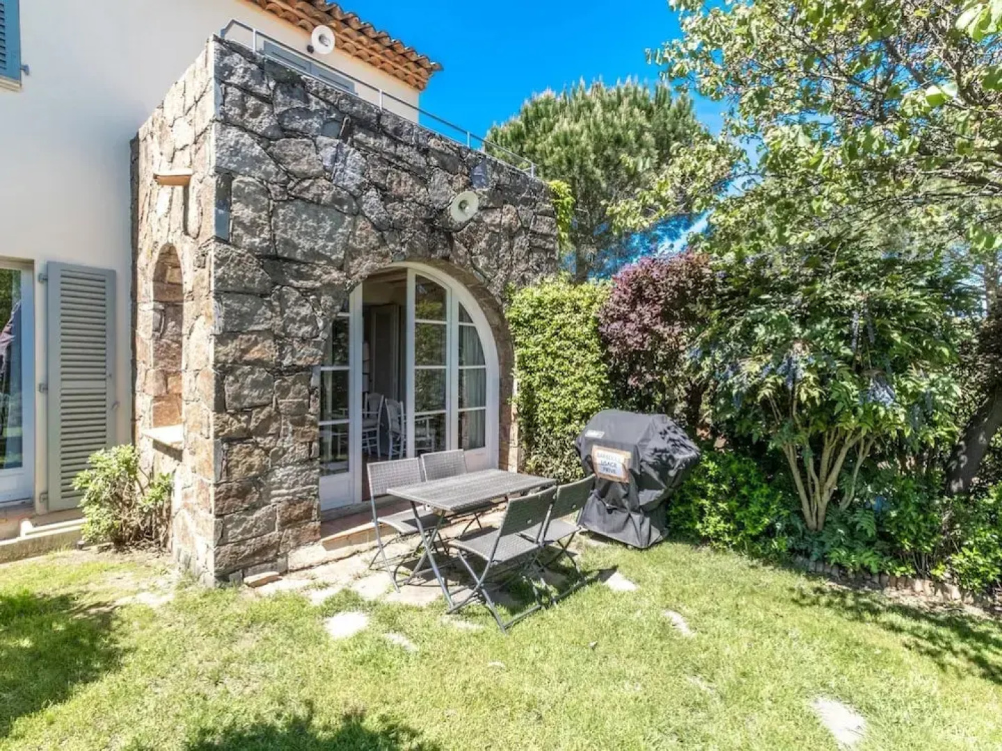 Apartment in La Motte Near Golf Course