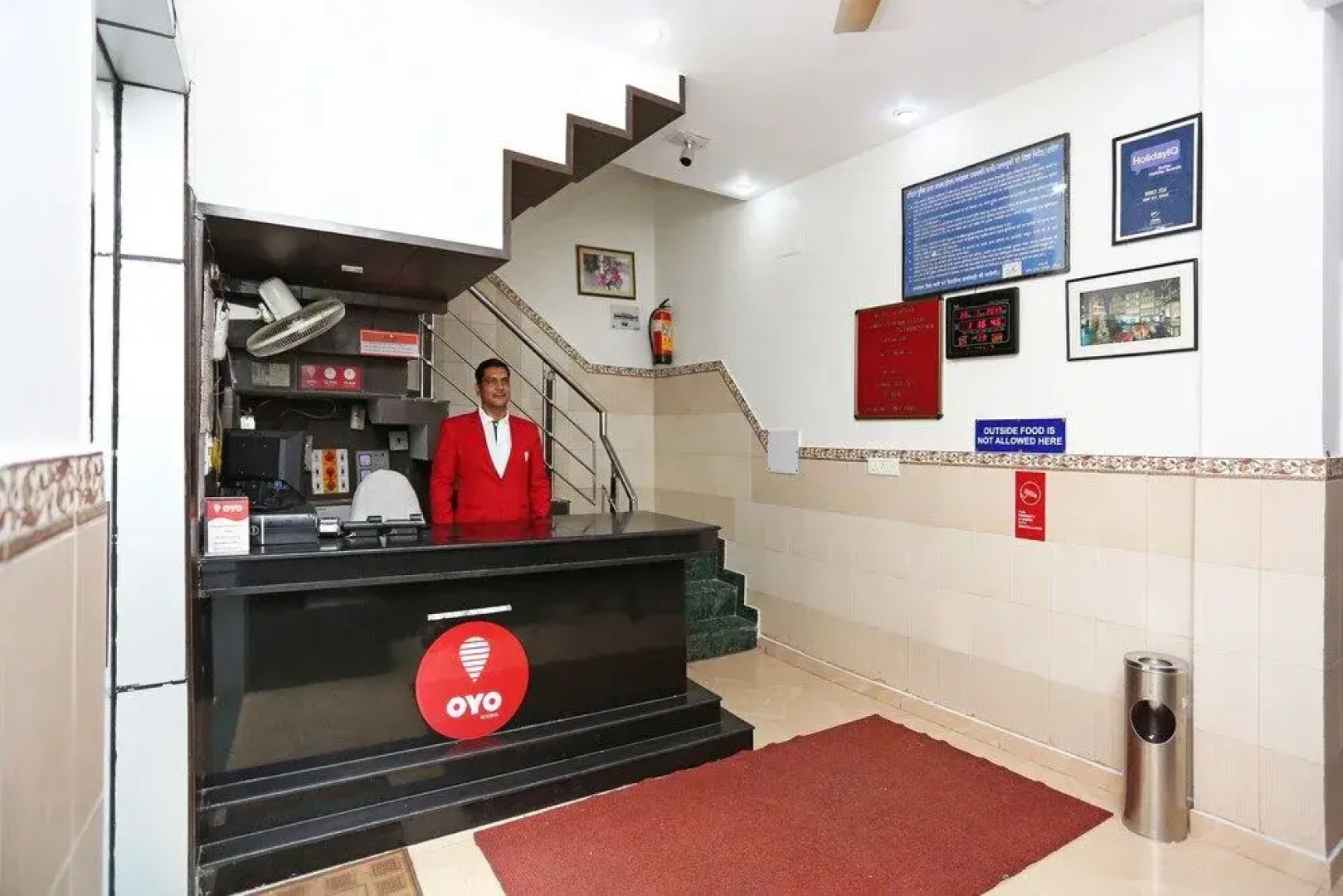 OYO 3033 Radiant Hotel