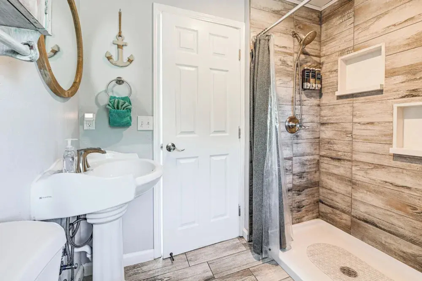 Updated Home 2 Mi to Beach in Crescent City!