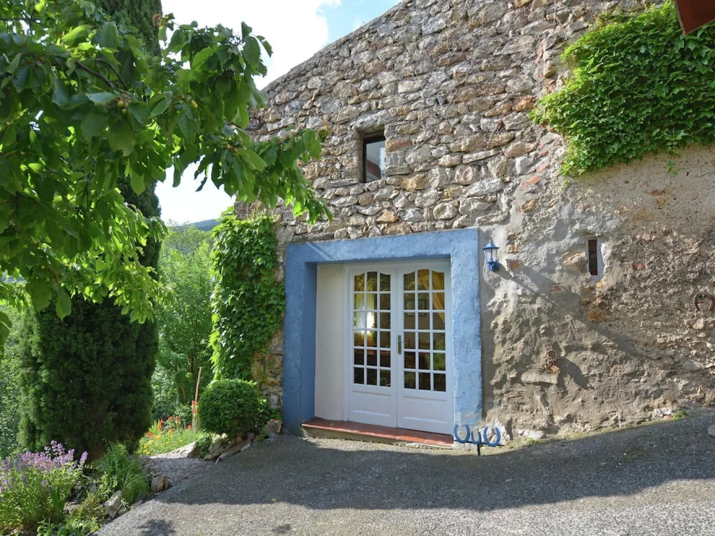 Atmospheric Gîte in Marvellous Interesting Natural Surroundings