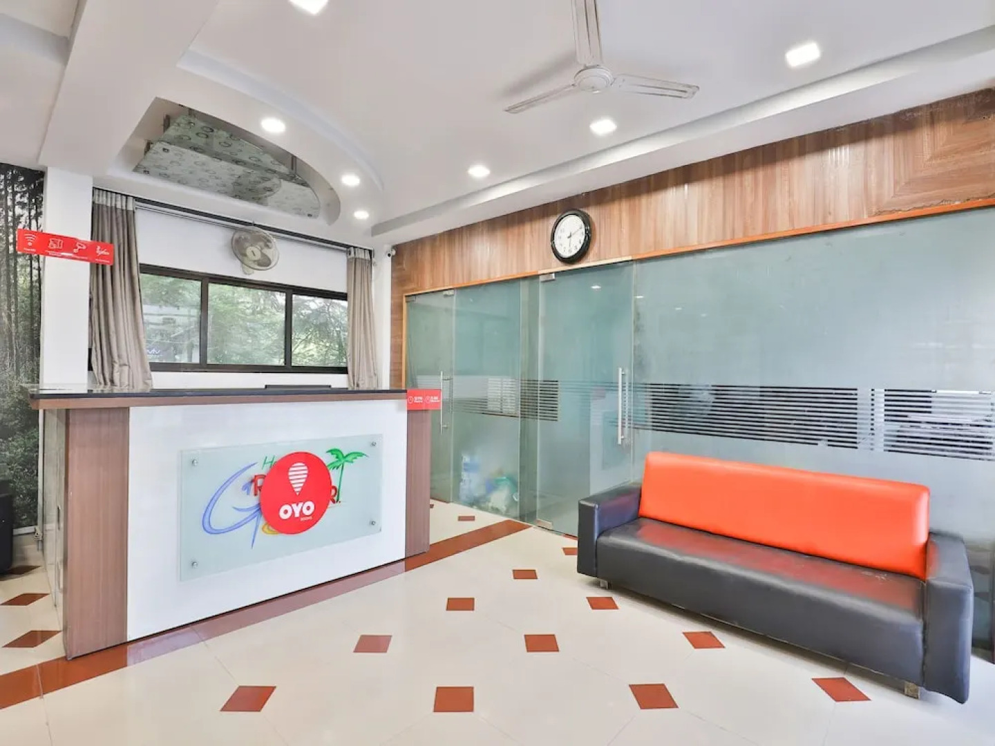 OYO 13776 Hotel Grand Sahara