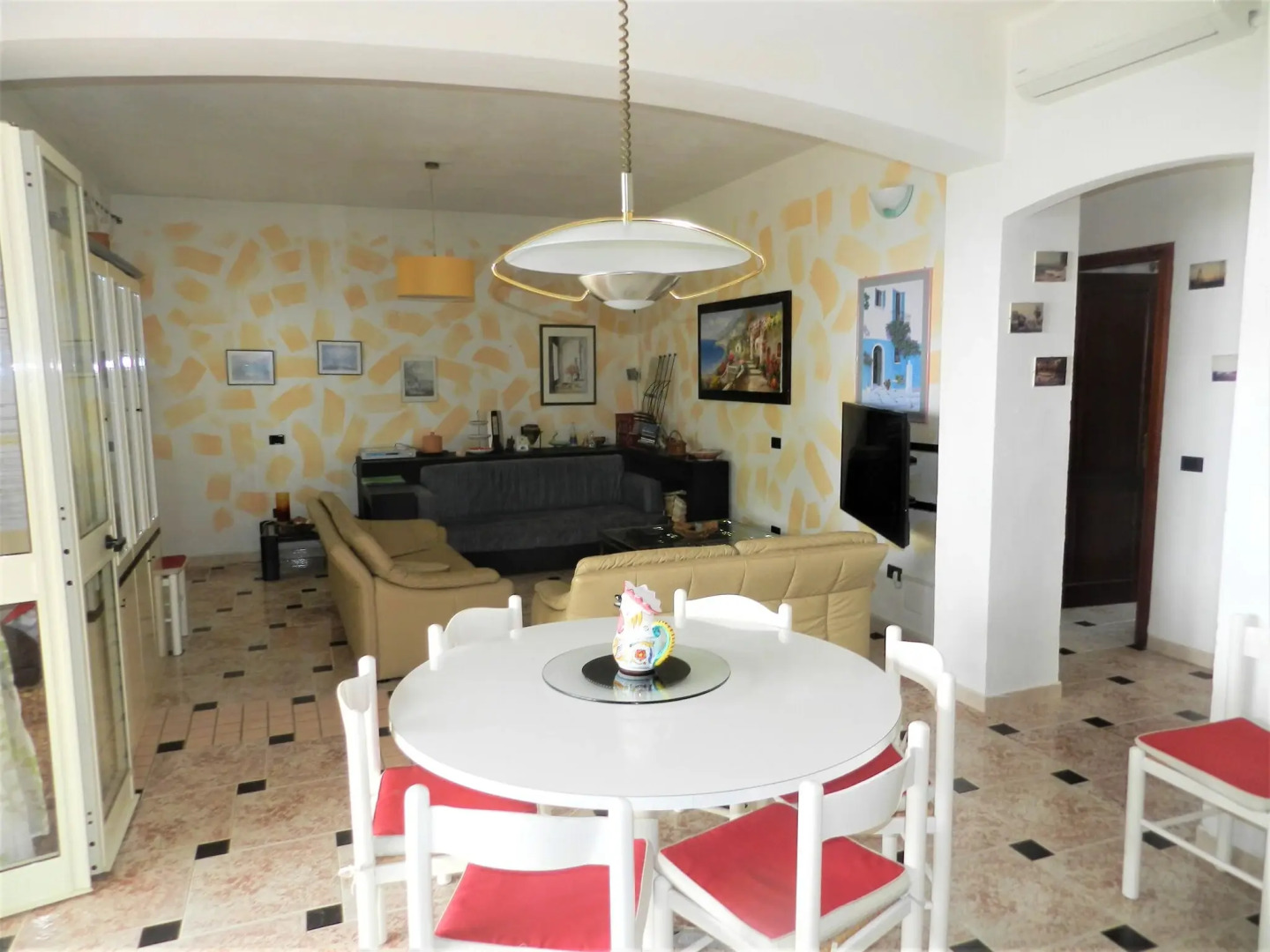 Cozy Holiday Home in Ricadi near Sea