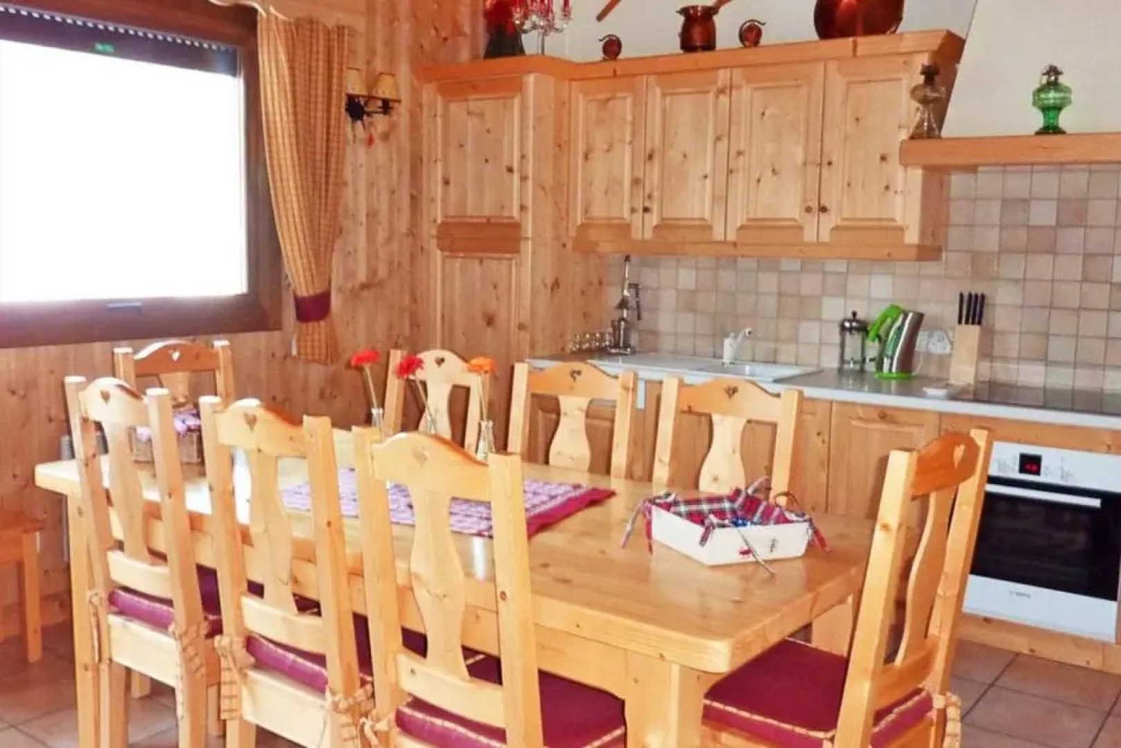 Chalet Amitie near supervised lake, 100 m slopes, multi-activity pass FREE